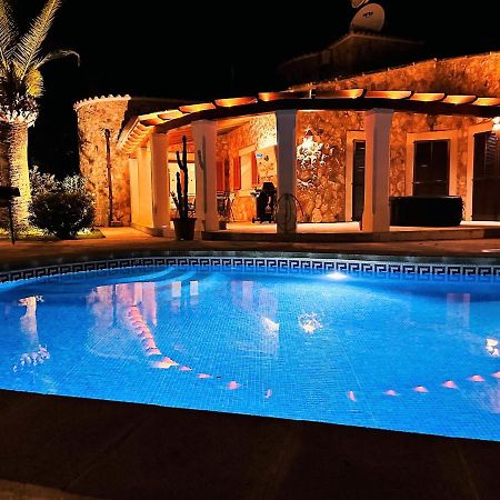 Villa Sanchez In Strandnaehe Mit Pool, Jacuzzi, Klima, Wifi, Gas Bbq Santanyi Exterior photo