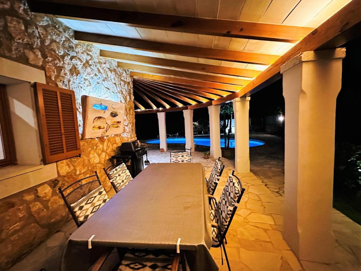 Villa Sanchez In Strandnaehe Mit Pool, Jacuzzi, Klima, Wifi, Gas Bbq Santanyi Exterior photo